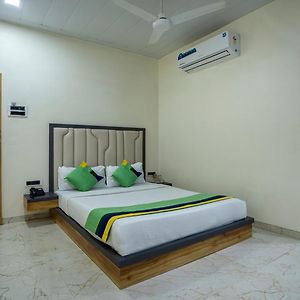 Treebo Zaid International Powai